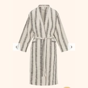 Oddbird full-length Black white stripe Sultan Robe M/L